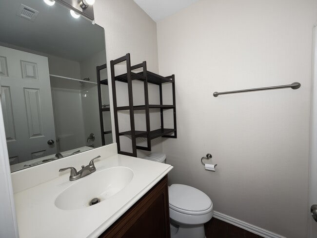 Building Photo - 1408 Park Pl