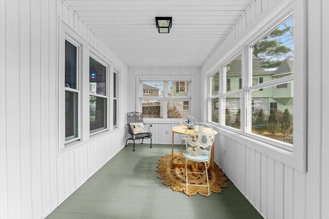 Building Photo - 6 Davis Way