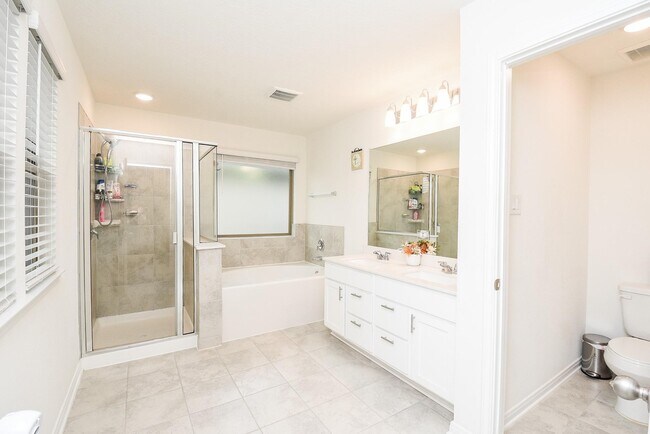 Building Photo - 17250 Texas Willow Dr