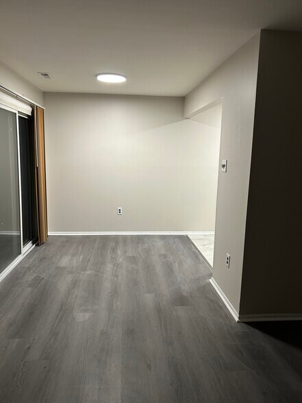 Building Photo - 124 Willow Turn