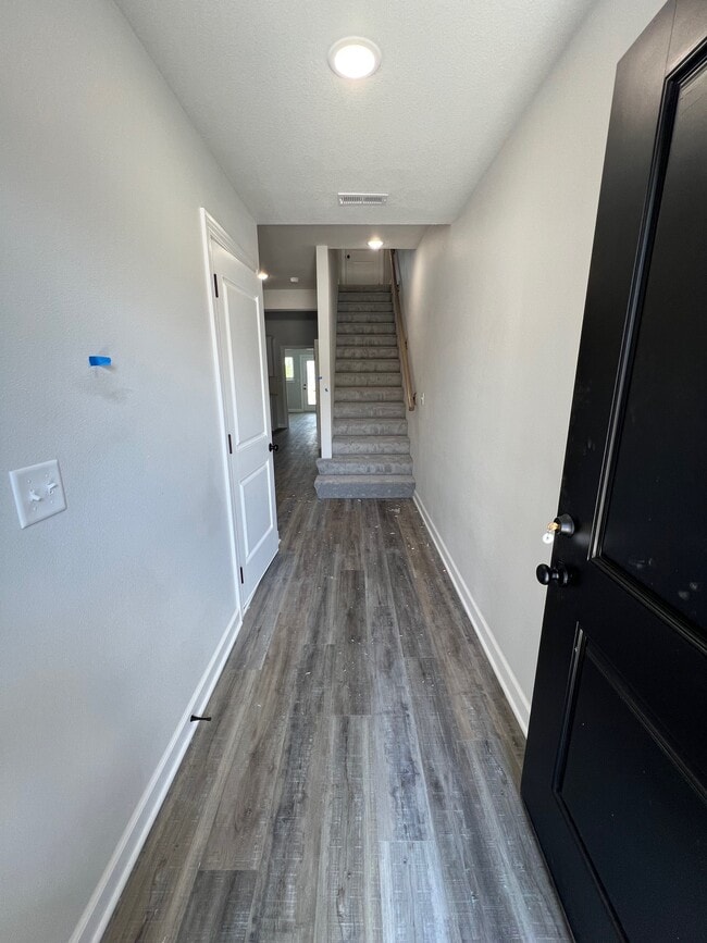 Building Photo - 79 SE 351st Rd