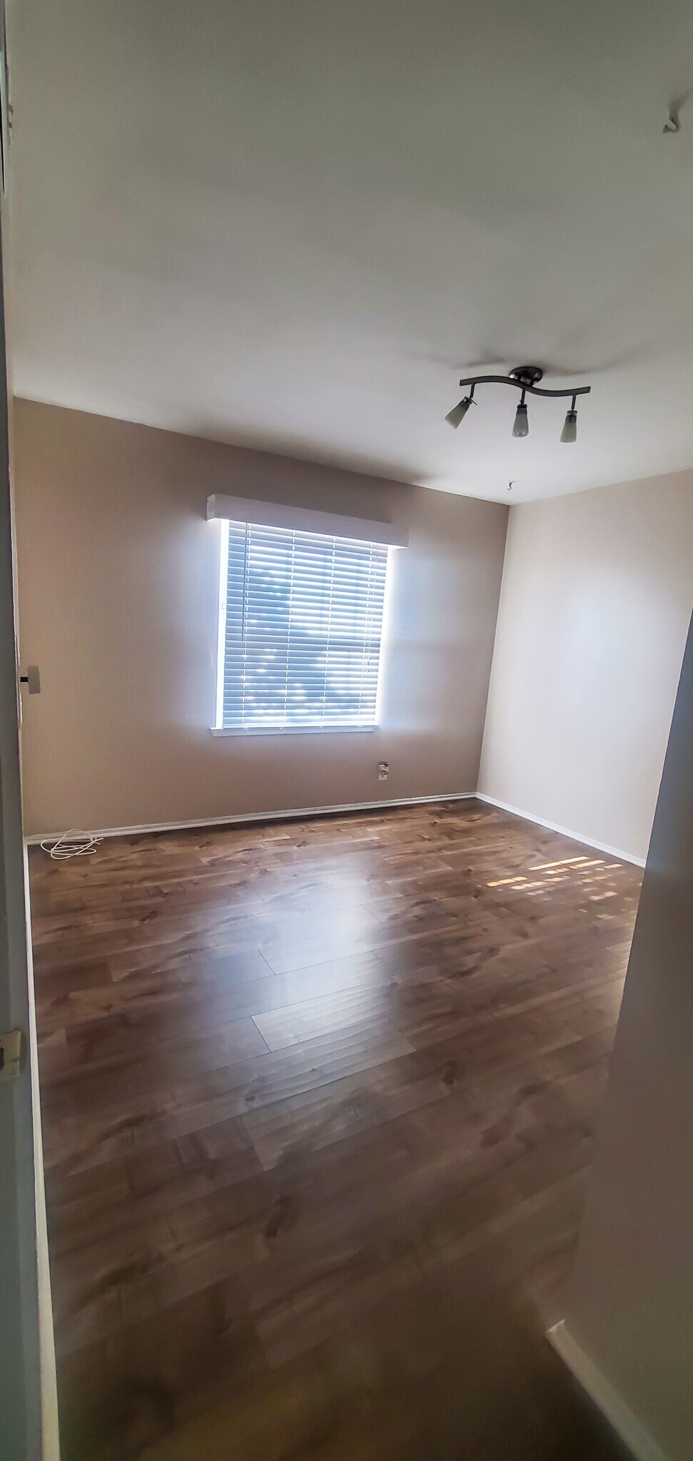 Building Photo - 6283 Marsha Ave