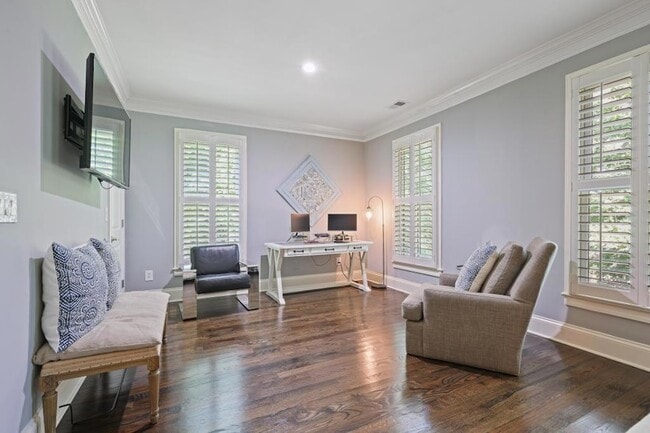 Building Photo - 3601 Habersham Rd NW