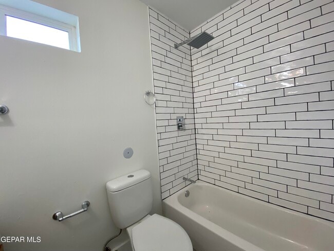 Building Photo - 3604 Keltner Ave