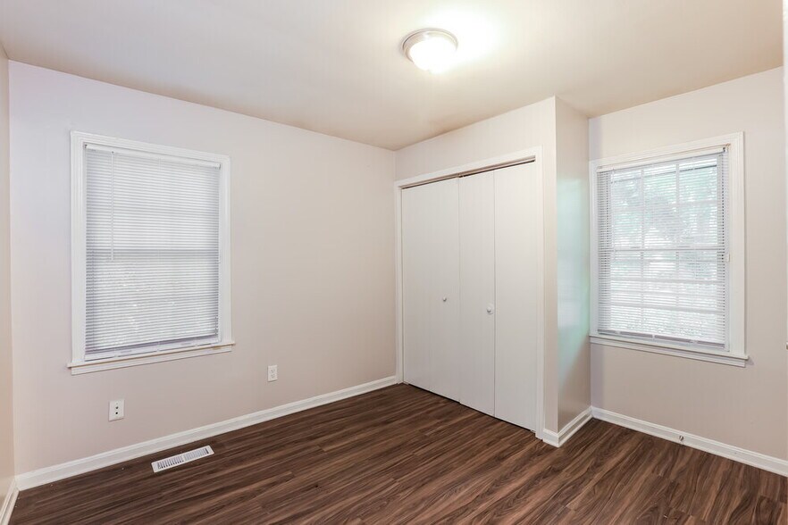 Building Photo - 2743 Argyle Dr NW