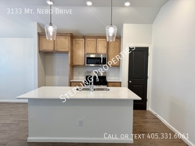 Building Photo - 3133 Mt Nebo Dr