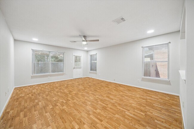 Building Photo - 21907 Willow Downs Dr