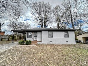 Building Photo - 1861 Coventry Dr