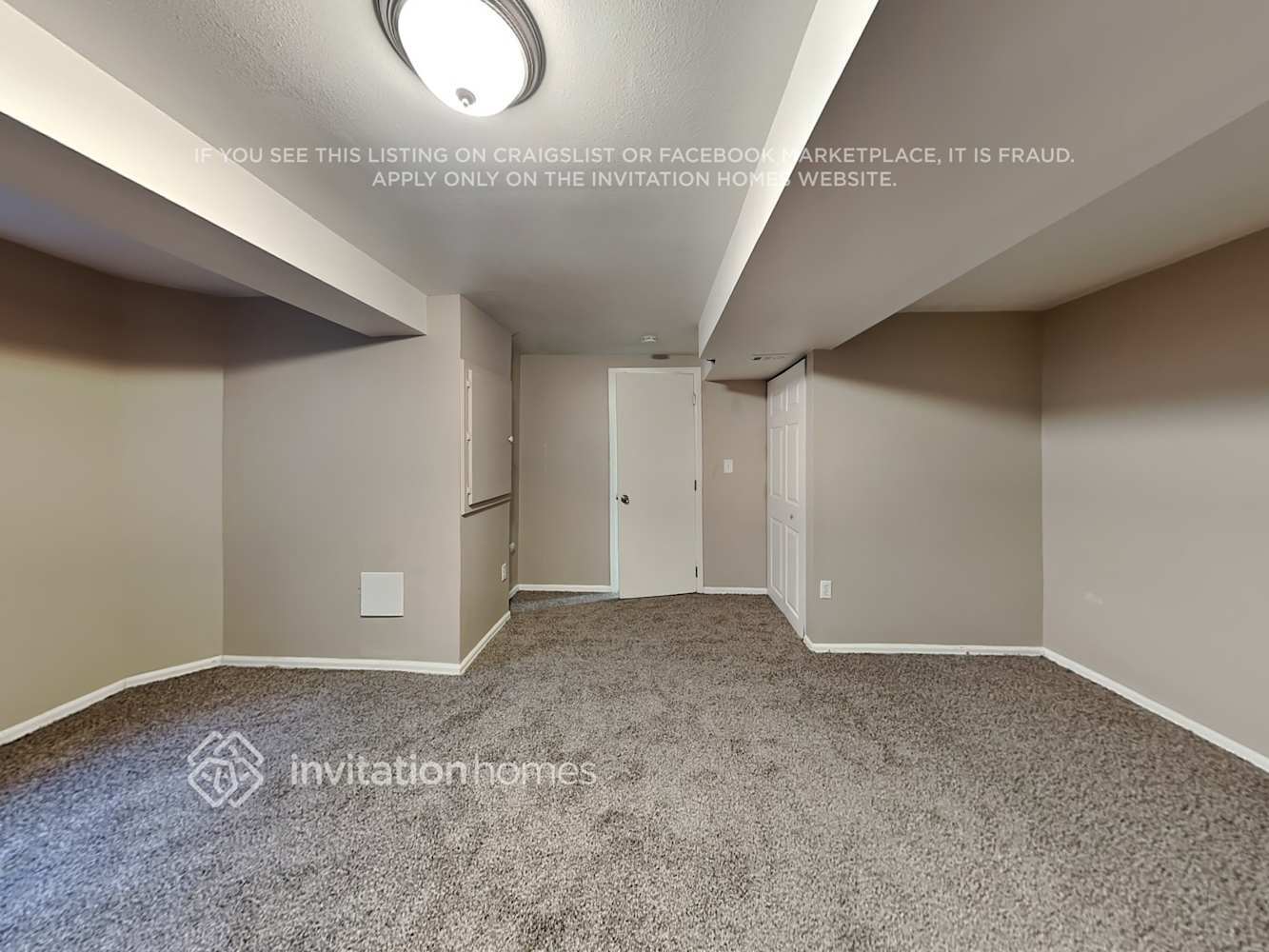 Building Photo - 4672 Biscay St