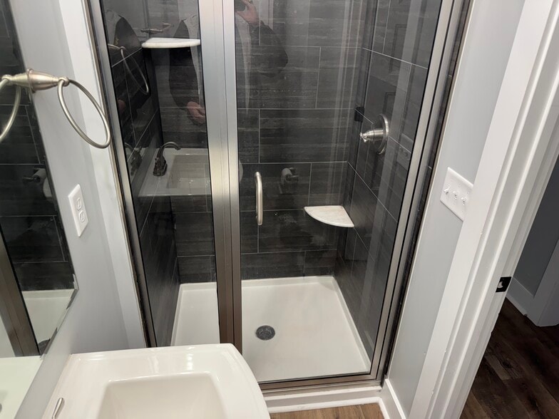 Building Photo - 205 W Ann St