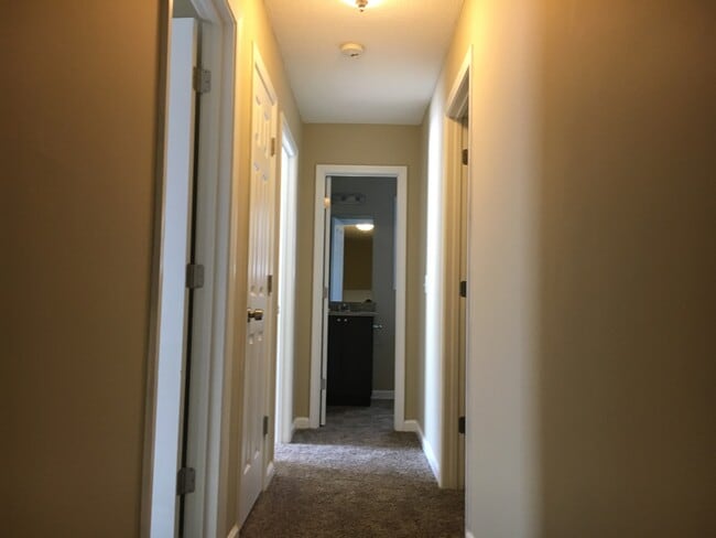 Building Photo - Perfect 3 Bedroom, 2 Bath Home For Rent