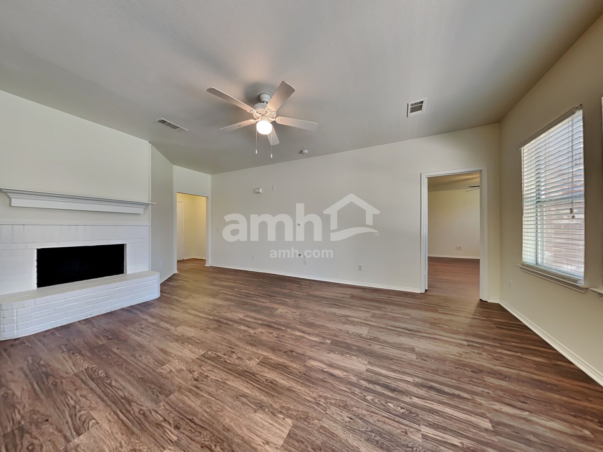 Building Photo - 223 Lake Texoma Dr
