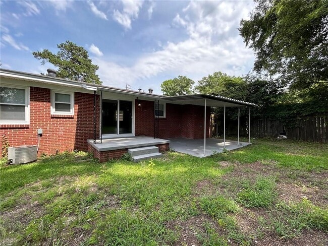 Building Photo - 506 Seville Dr
