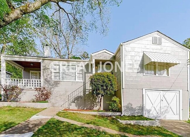 Building Photo - 8329 8th Ave S