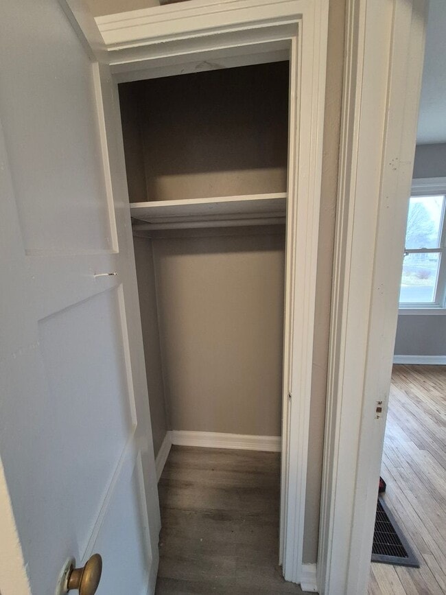 Building Photo - Charming 3-bedroom home!