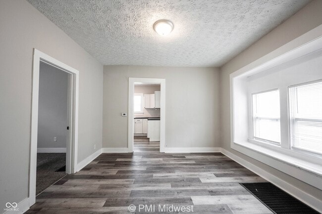 Building Photo - 729 N Bosart Ave