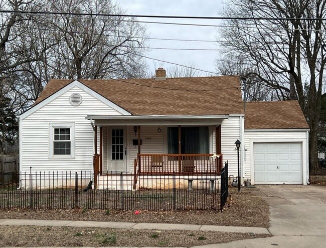 Building Photo - 1846 S Jefferson Ave