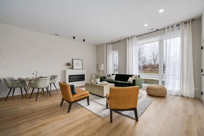 Building Photo - 284 Stonington Dr