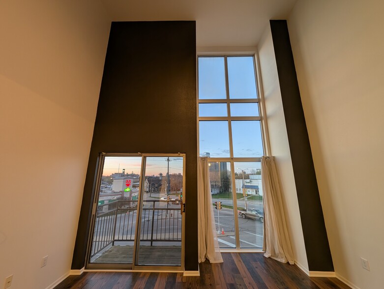 Building Photo - 2121 S Kinnickinnic Ave