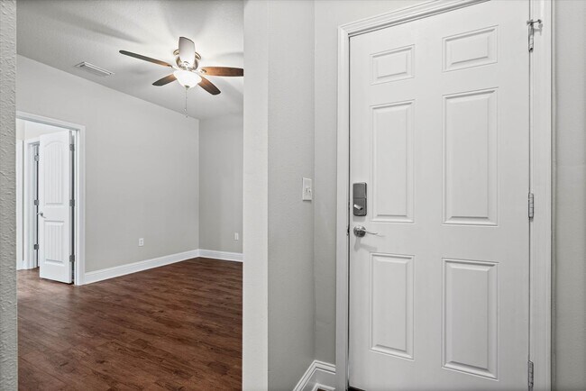 Building Photo - 31399 Spoonbill Rd