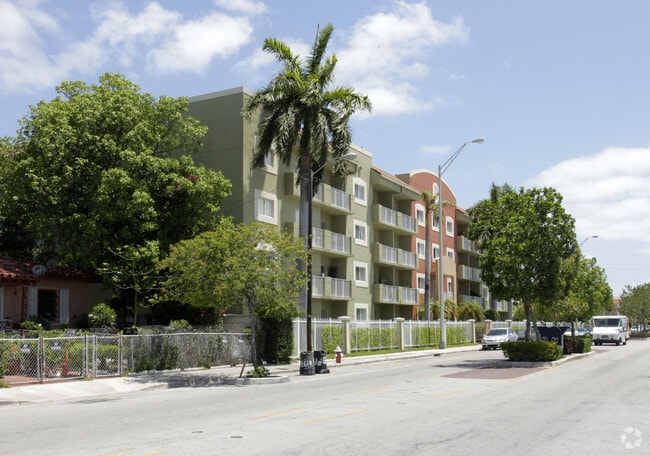 Corner View - South Wind Apartments