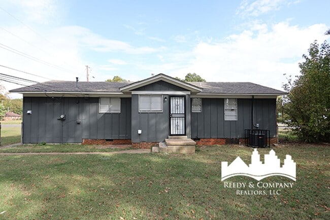 Building Photo - 1669 Hester Rd