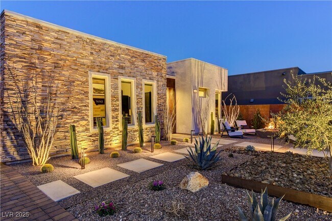 Building Photo - 6300 Clovis Point St