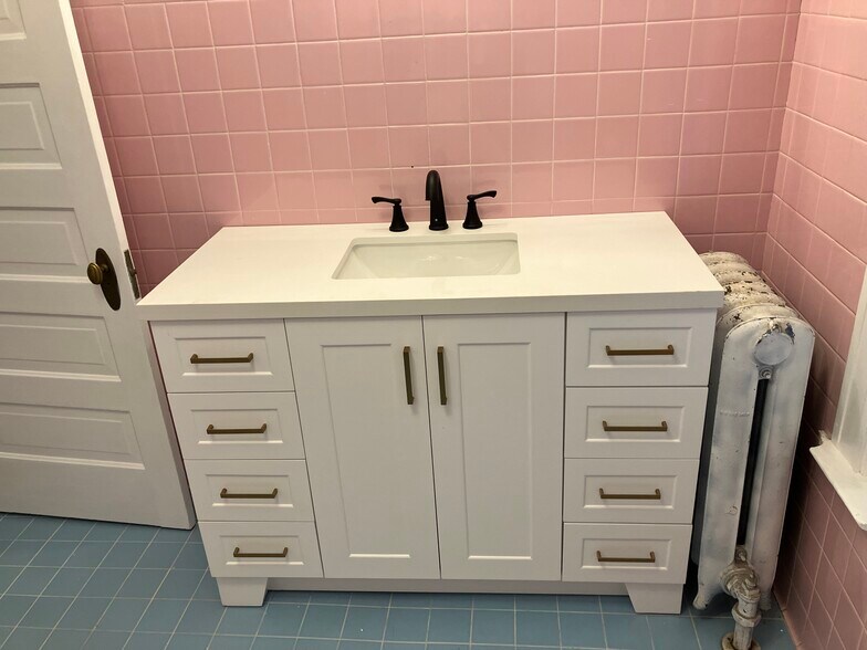 Building Photo - 2582 N Cramer St