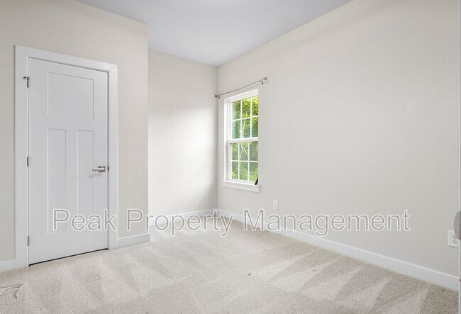 Building Photo - 8518 Kingsland Pk Dr