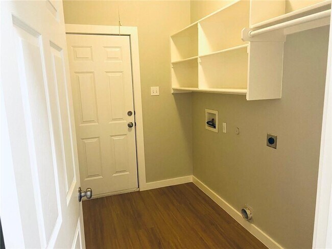 Building Photo - 1836 Chasewood Dr