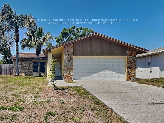 Building Photo - 1030 Oakwood Dr