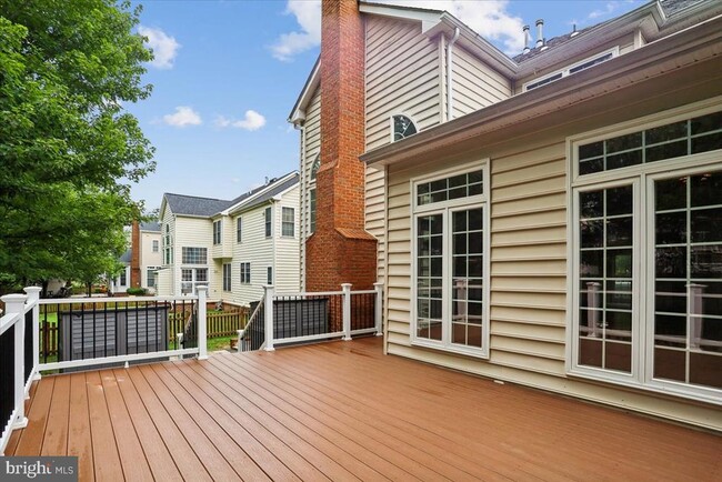 Building Photo - 42855 Chatelain Cir