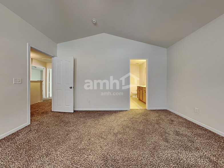 Building Photo - 1342 Sharp Ridge Rd
