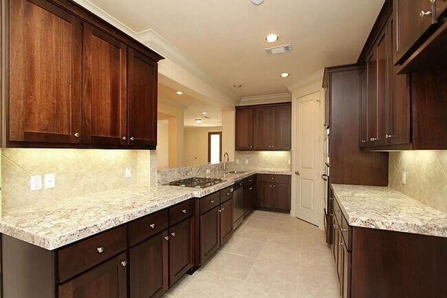 Building Photo - 14478 Summerleaf Ln