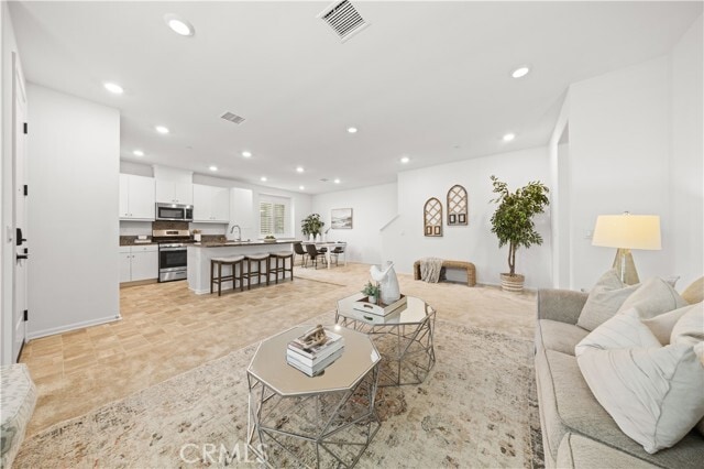 Building Photo - 5603 Kate Way