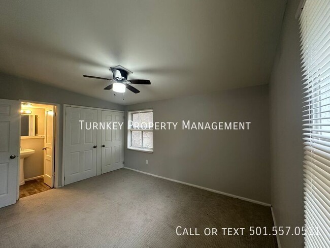 Building Photo - 17 Belmar Dr