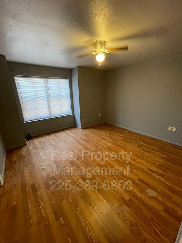 Building Photo - 2246 Anne Marie Dr