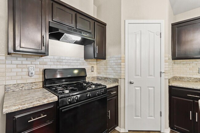 Building Photo - 845 Villa Seca Dr
