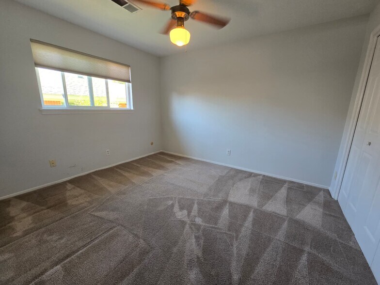 Bedroom 4 - 8909 Hilton Ave NE