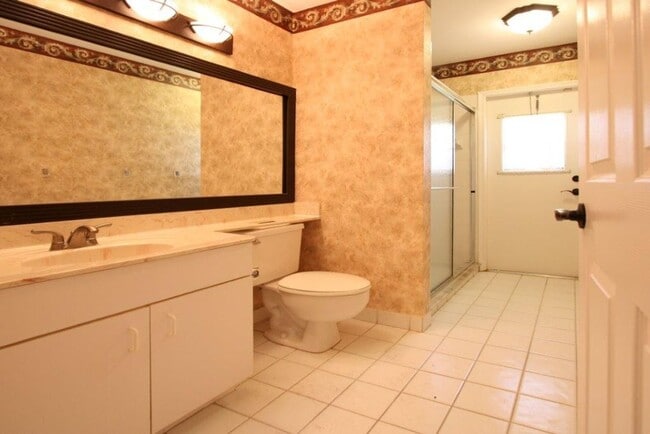 Building Photo - Beautiful 3BD/2BA Single family Home In Bo...