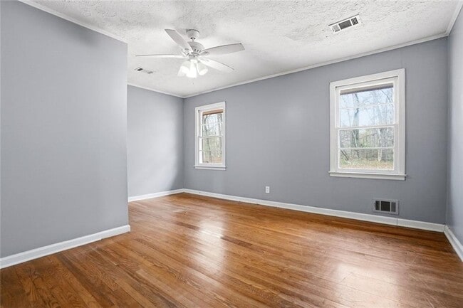 Building Photo - 5205-5205 Five Forks Trickum Rd SW