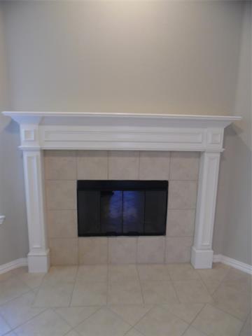 Building Photo - 8572 Davis Dr
