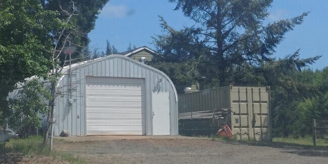 Building Photo - 19226 Brenneman Rd