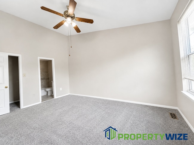 Building Photo - 7646 Oldfield Ln