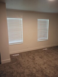 Building Photo - 1760 N 400 E