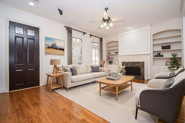 Building Photo - 3326 Memorial Crest Blvd