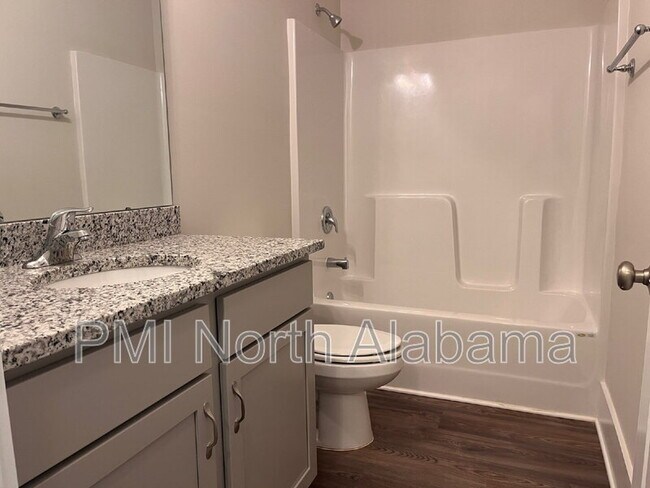 Building Photo - 29458 Canoe Cir NW