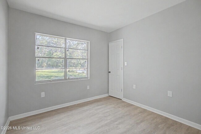 Building Photo - 9424 Daisy Vestry Rd