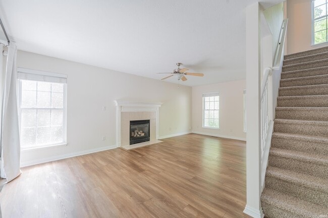 Building Photo - 1115 E Azalea Ln