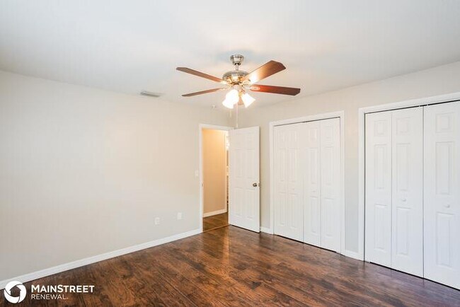Building Photo - 4506 9TH ST W, BRADENTON, FL 34207
